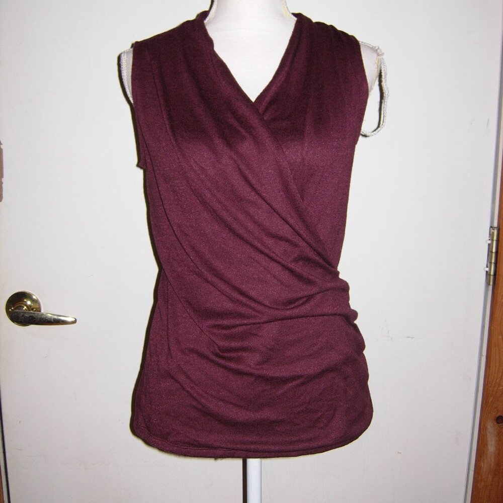 41 Hawthorn Burgundy Benni Wrap Front Ruched Soft Knit Top M